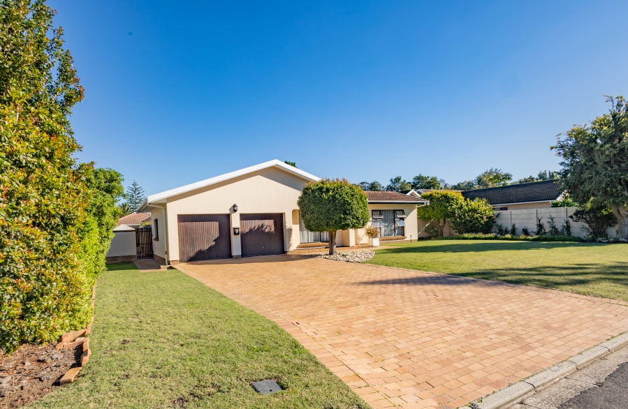 4 Bedroom Property for Sale in Sonstraal Western Cape